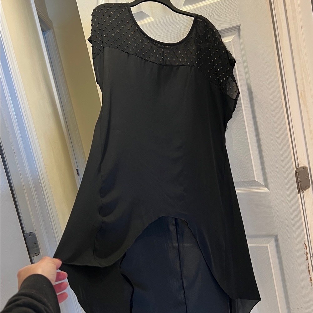 Cha Cha Vente Black and Gold Swim Coverup
